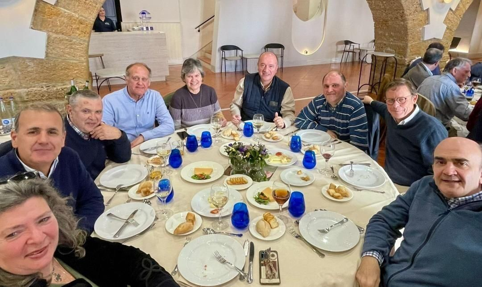 Encarni Armario, Fernando Montero, Javi Utrera, Juan Carlos Bohórquez, Beatriz Pardo, José Antonio Aparicio, Miguel Ángel Guillén, Juan Carlos Lacave y Javier Fariñas.