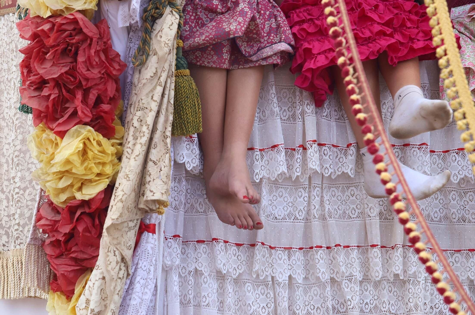 Imágenes del ambiente El Rocío y en Casas de Hermandades