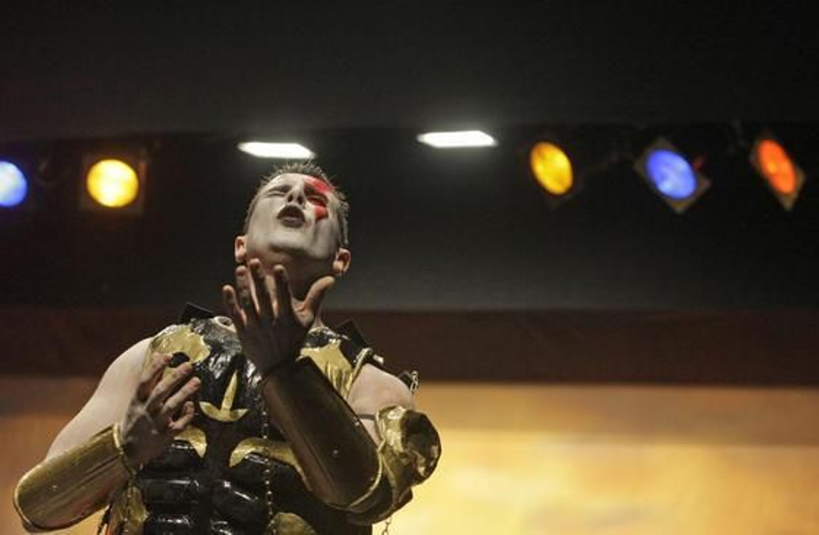 Comparsa 'El Dios de la Gerra'./Erasmo Fenoy

Foto: Erasmo  Fenoy