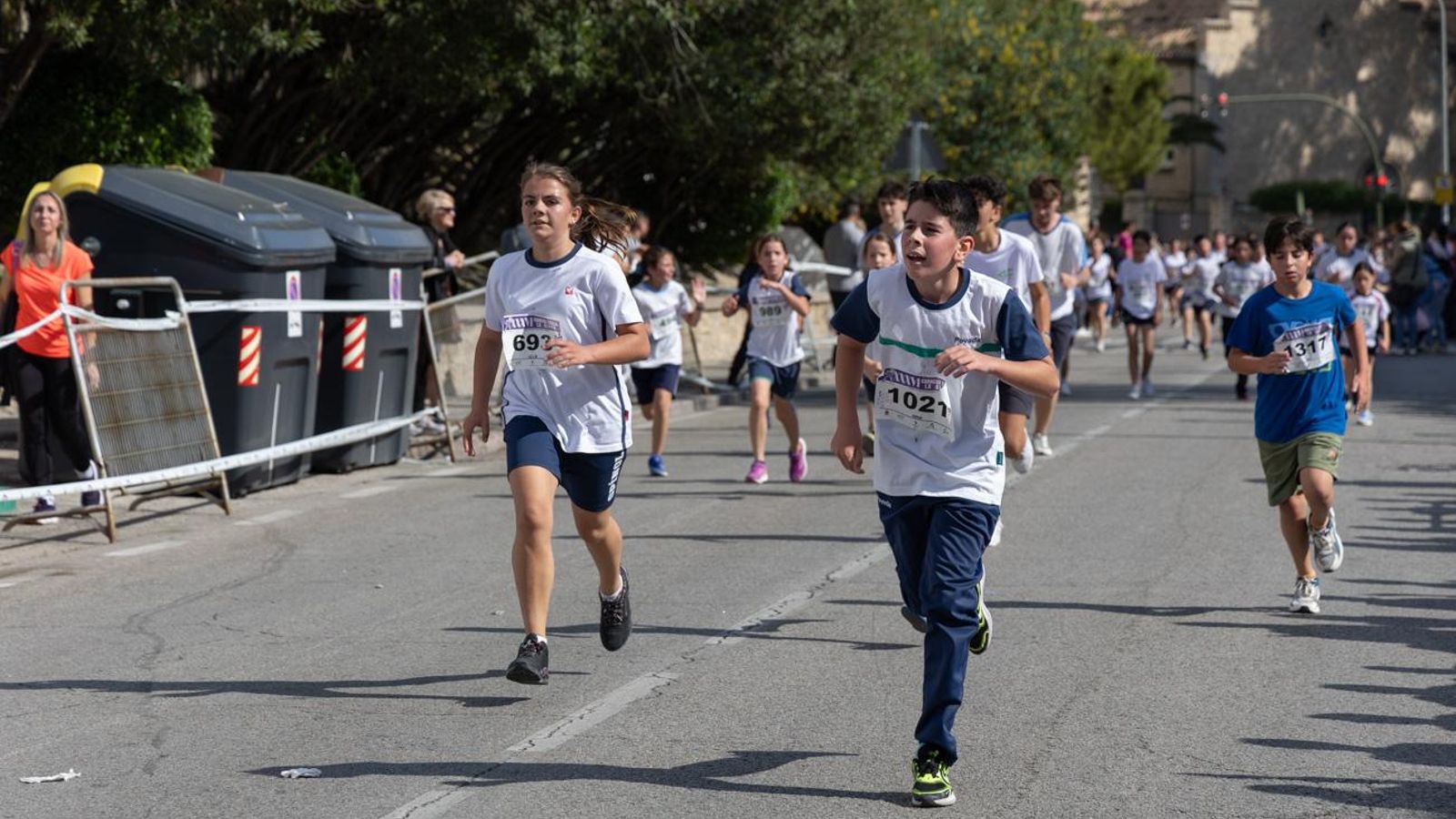 La carrera escolar de “La Gloria” que aúna inclusión y solidaridad, en imágenes