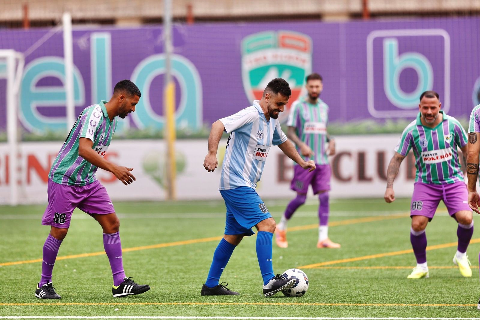 Leyendas del Málaga CF se reúnen en el césped