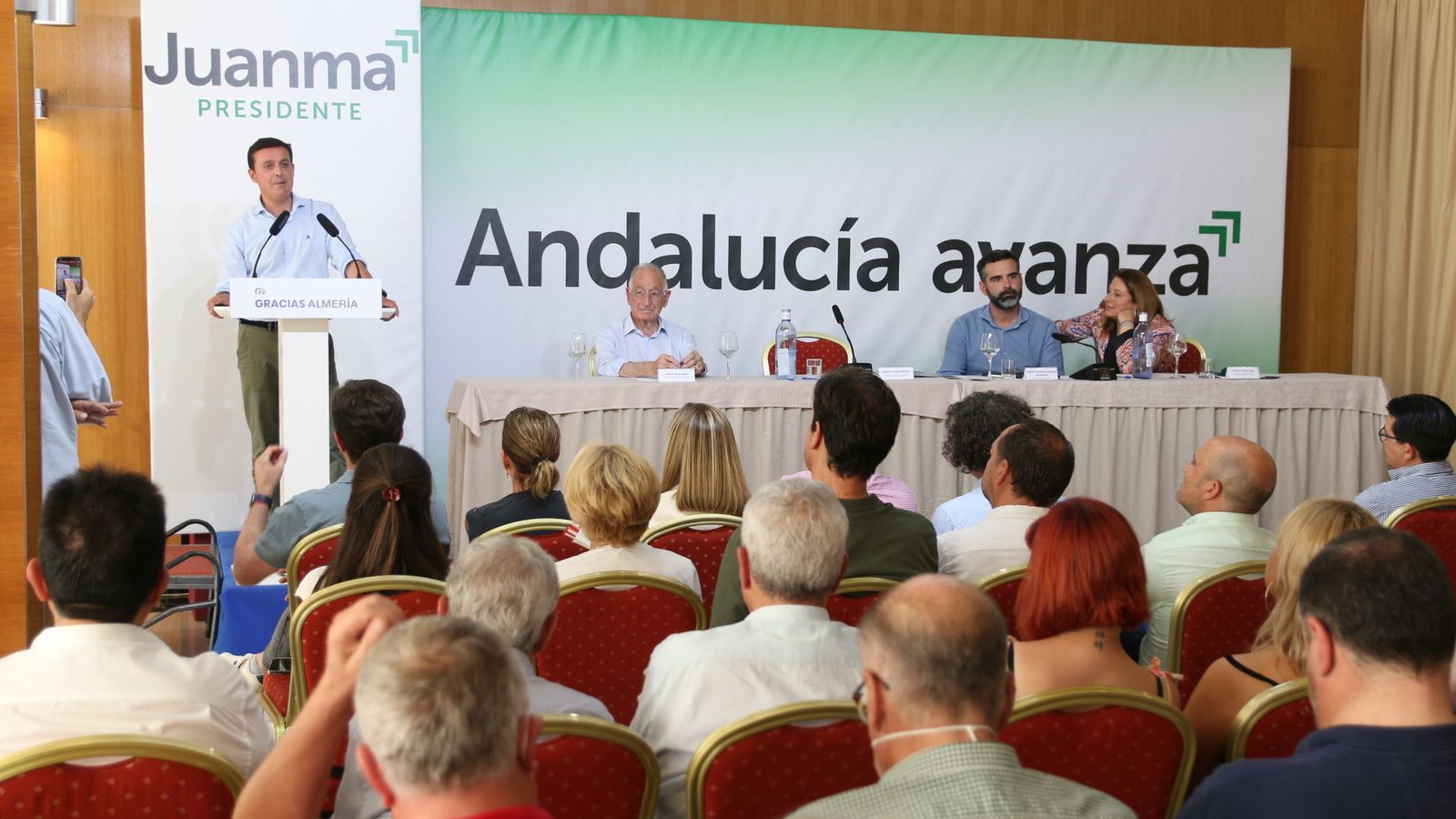 Javier A. García, presidente del PP de Almería, durante su intervención.