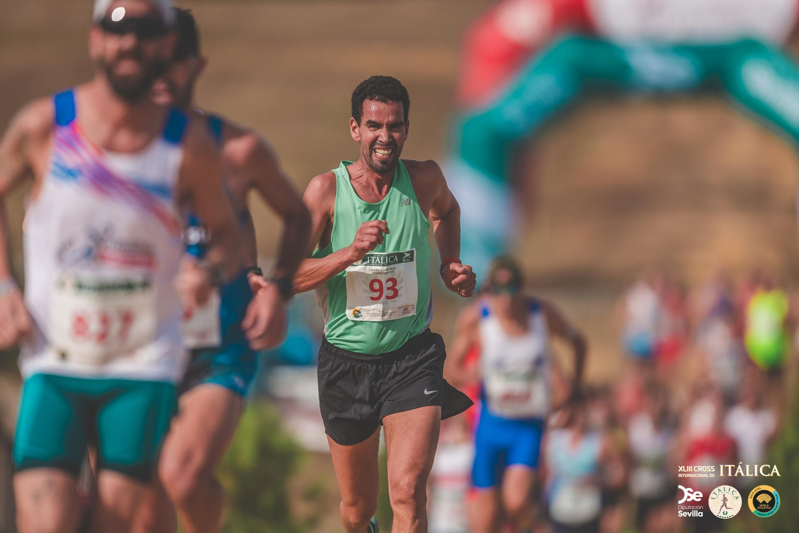 Búscate en las fotos del Cross de Itálica 2025 | 2