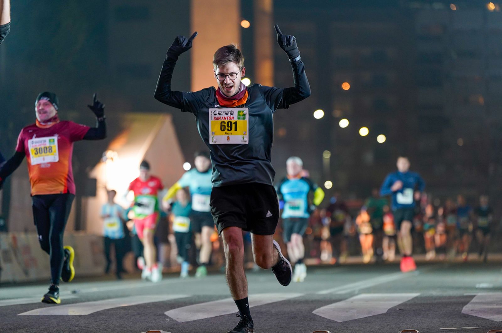 En imágenes: búscate en tu llegada a meta de la Carrera de San Antón 2026 (10)