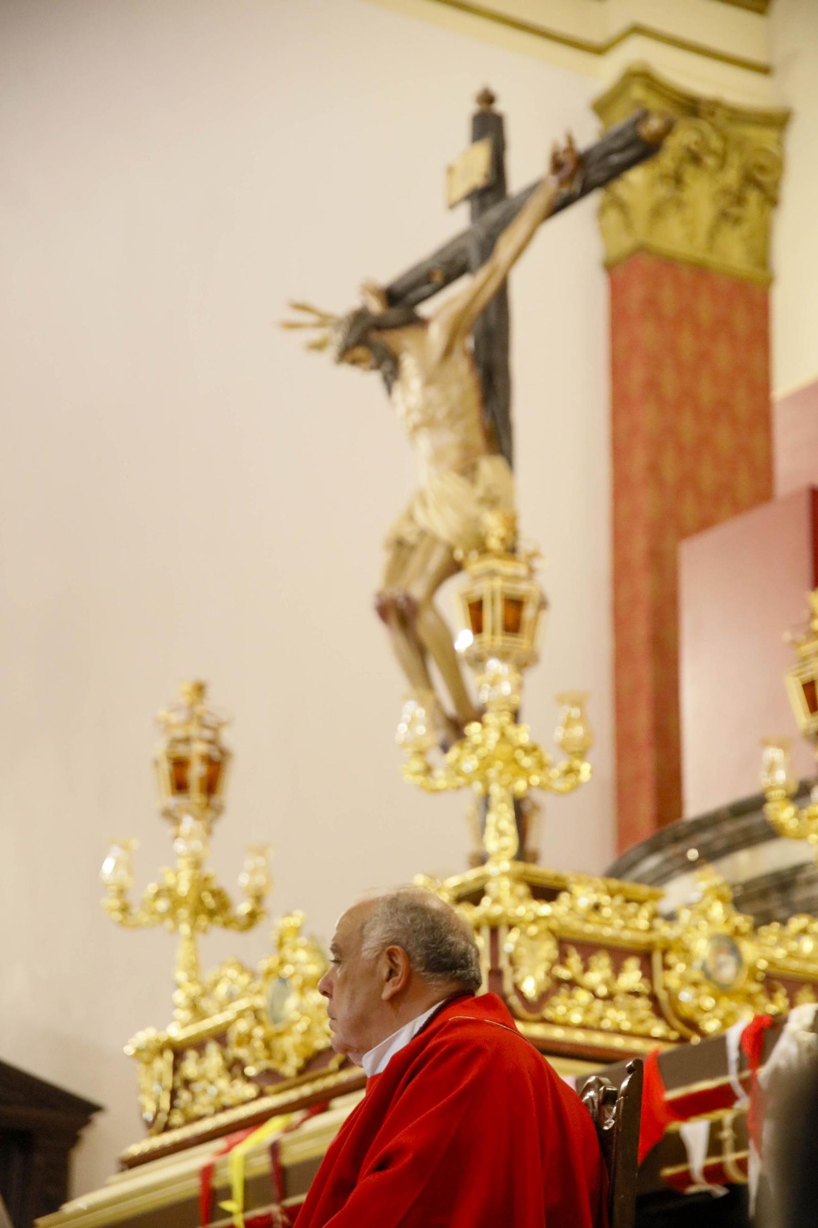 Las imágenes de la misa vespertina y procesión del Cristo de la Luz de Dalías