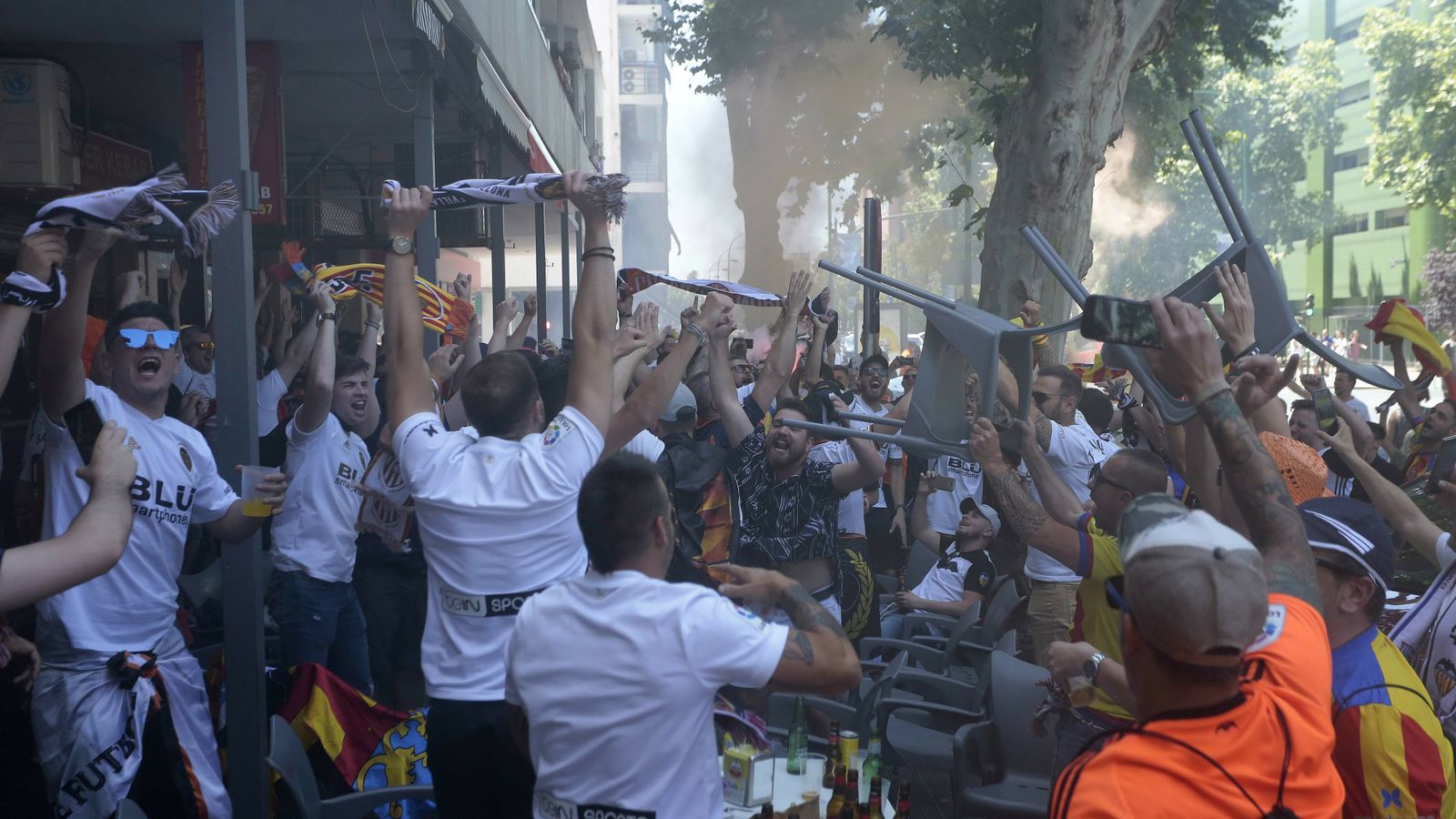 Espectaculares imágenes de la afición del Valencia