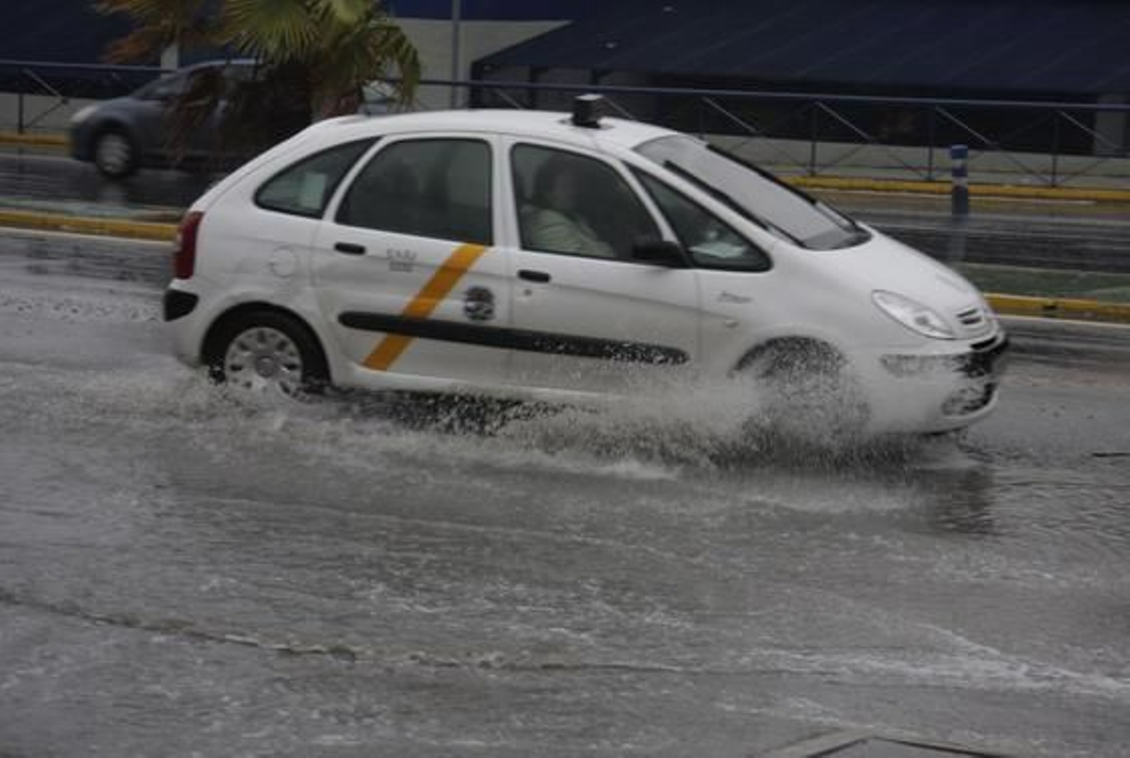 La alerta naranja de jornadas pasados ha dado paso a un situación sólo de riesgo donde las precipitaciones continuarán hasta la Nochevieja.

Foto: J.A. García / V. Hidalgo
