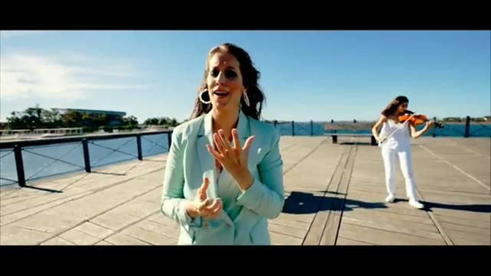 Argentina y su 'Huelva suena diferente', la banda sonora del Puerto de Huelva