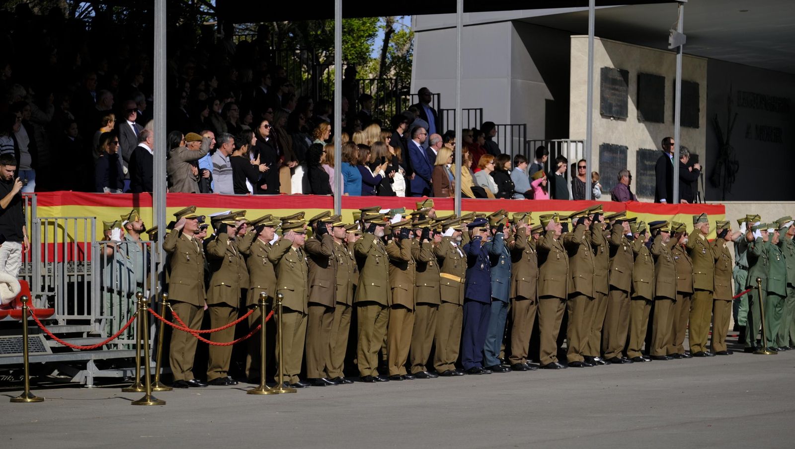 Conmemoración del Combate de Edchera en la Base Álvarez de Sotomayor de La Legión, en imágenes