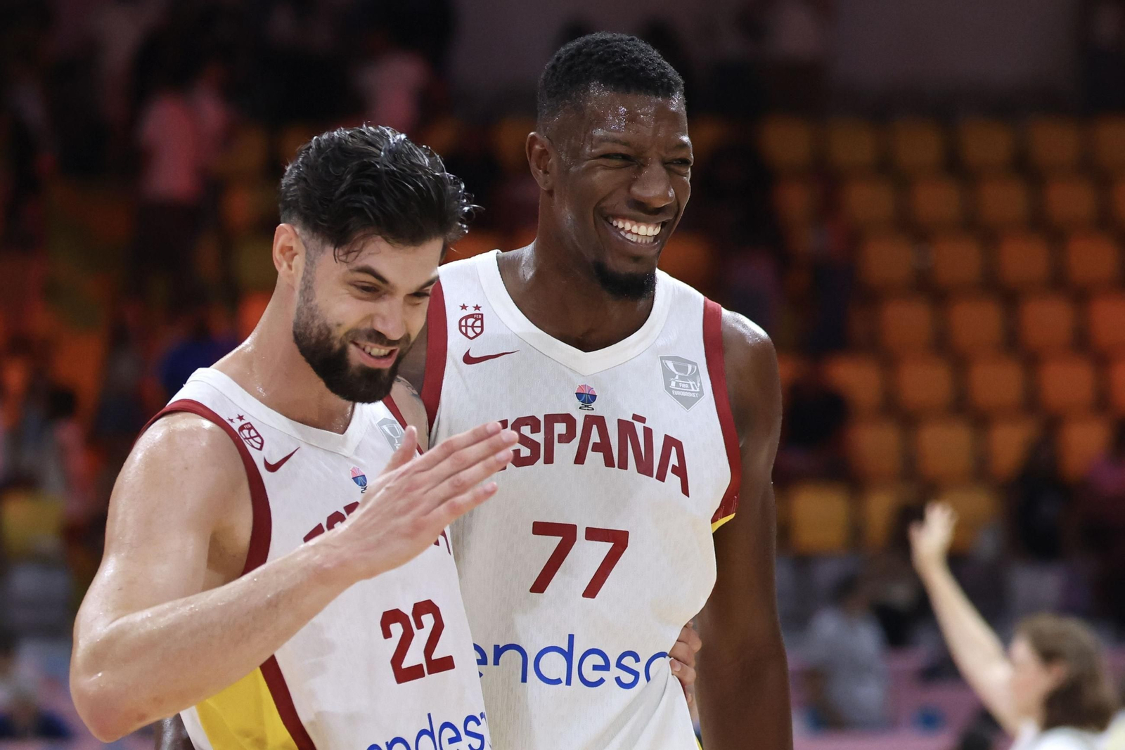 Mario Saint-Supery crece en el España-Chipre