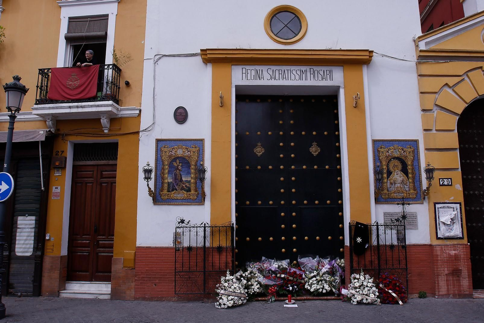 Cinco años del confinamiento por el Covid: las mejores fotos de la pandemia en Sevilla