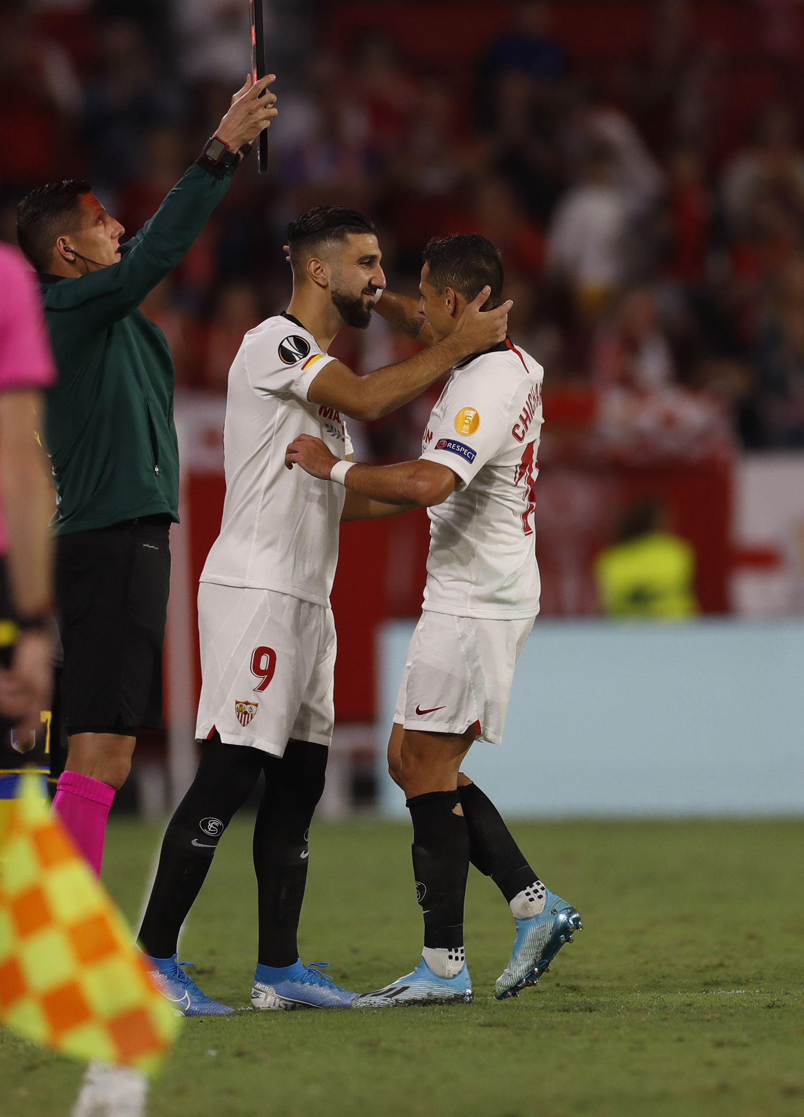 Las fotos del Sevilla-Apoel