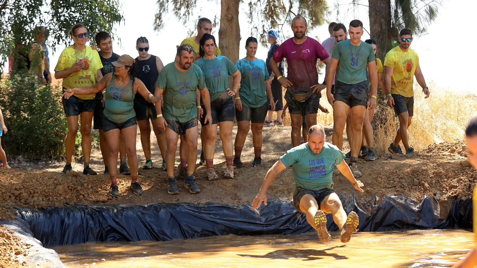 Búscate en la VII Carrera del Barro en La Barca