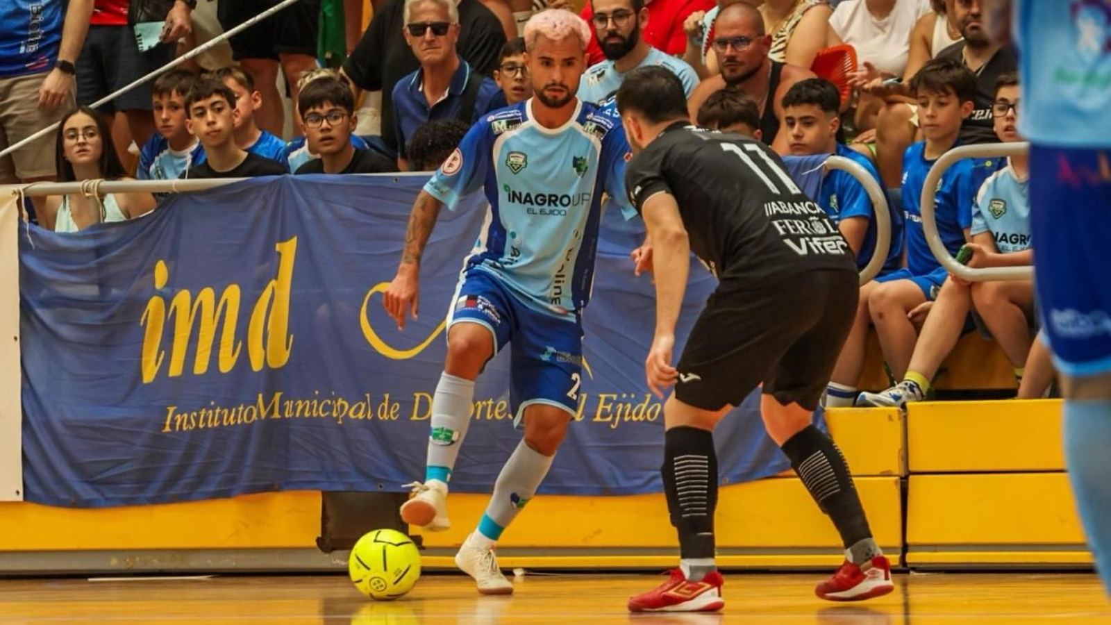 Beto encara a uno de los rivales de esta eliminatoria.