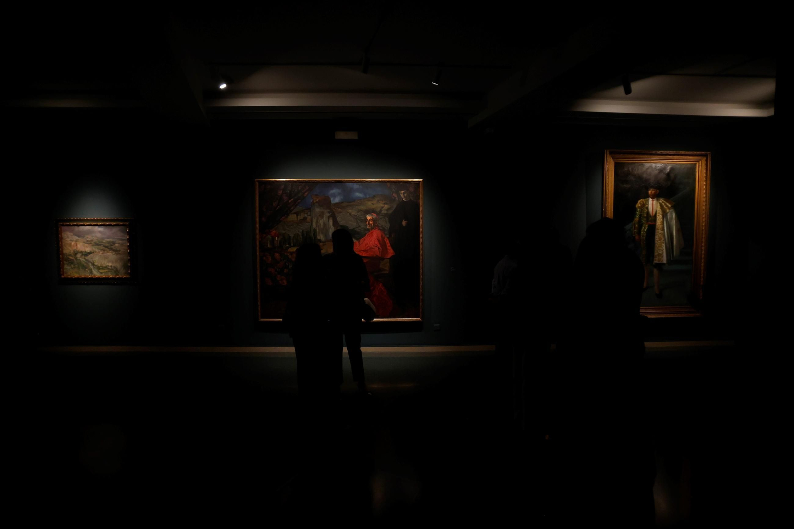 La exposición de Julio Romero de Torres y Zuloaga en Córdoba, en imágenes