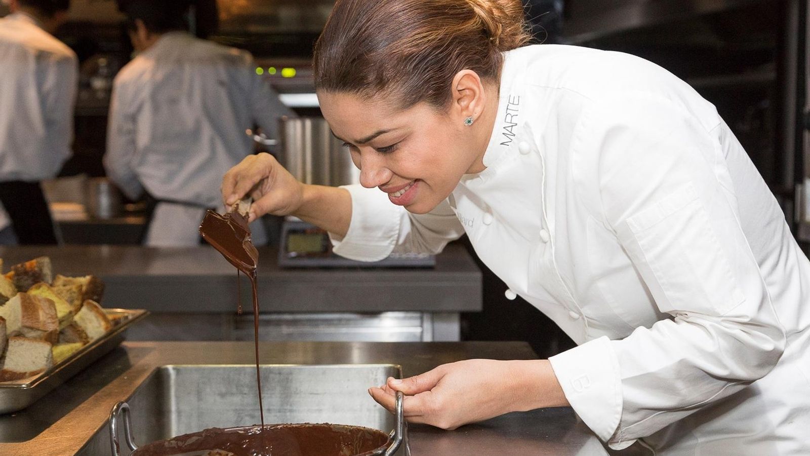 María Marte es la única mujer en ostentar 2 estrechas Michelin con su restaurante  El Club Allard, en Madrid