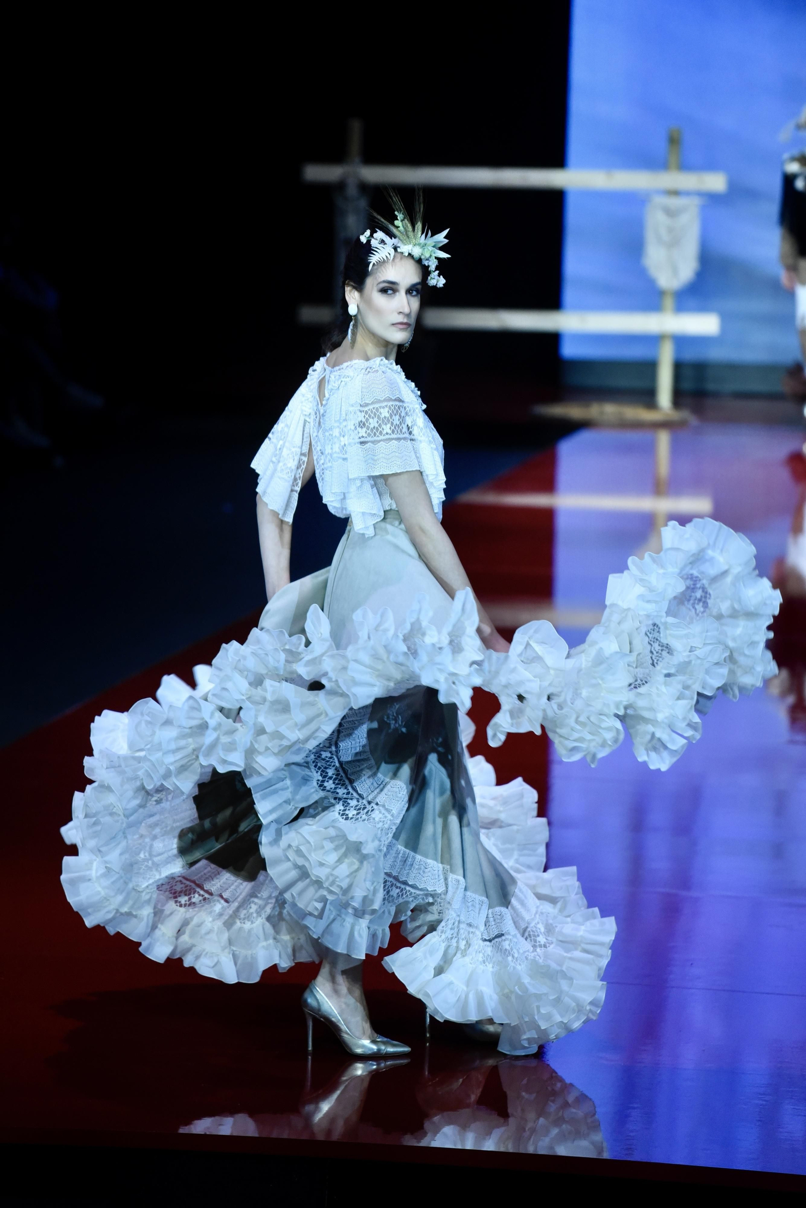 El desfile de Flor de Cerezo en SIMOF 2022, todas las fotos