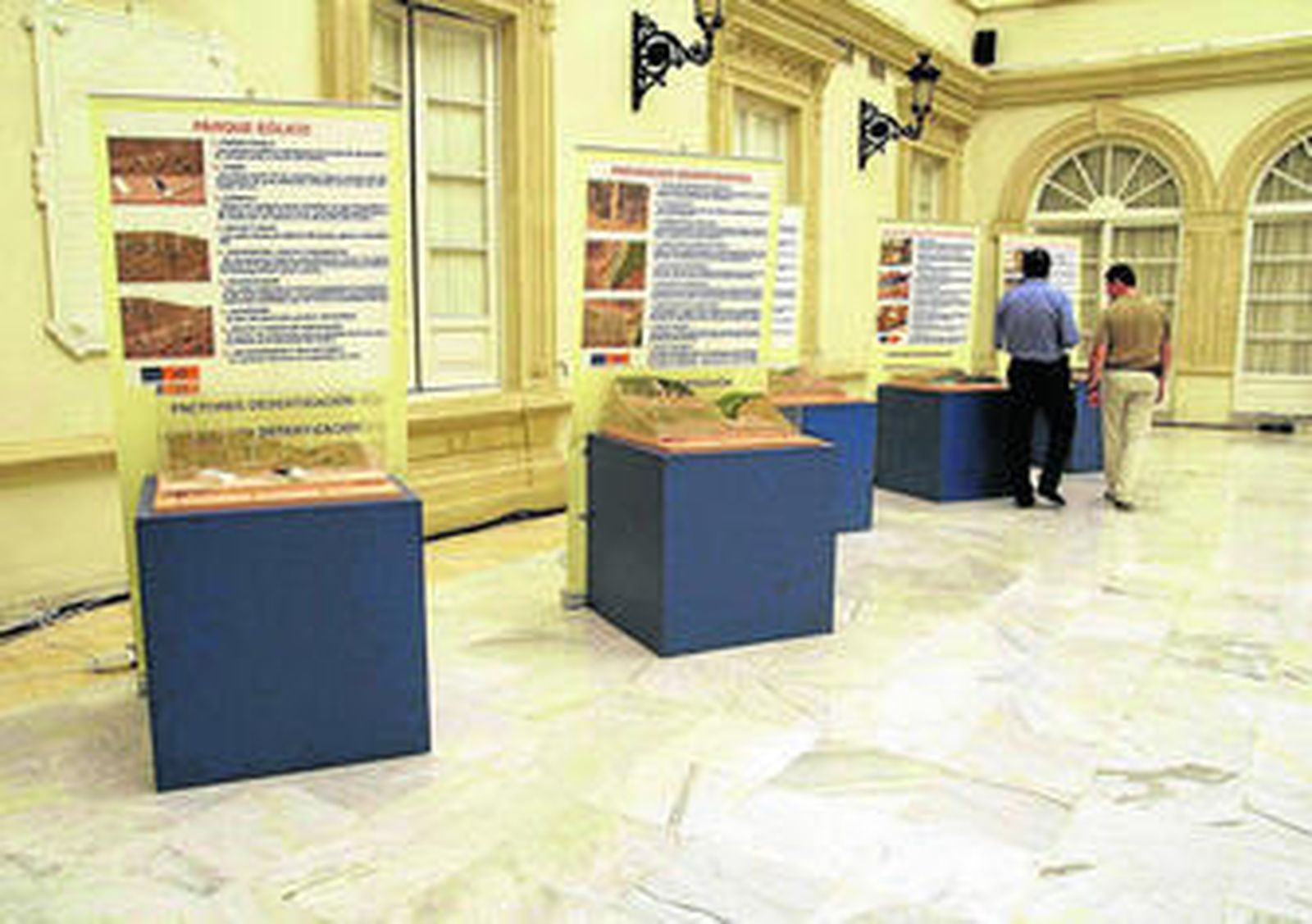 La exposición muestra la extraordinaria biodiversidad con la que cuenta la provincia de Almería.