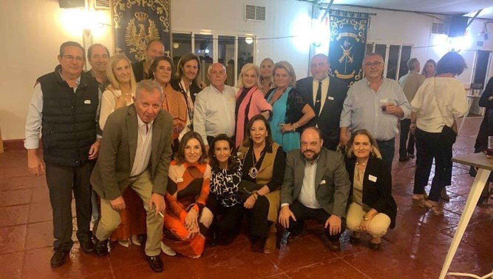 Carlos Sicre, Juan Rimada, Pepe Ugarte, Sebastián Gómez de la Torre, Marta Dodero, Bárbara y Susana de Ory, Enrique Jara, Mercedes Domínguez, Coque Vicho, Augusto Rumeu y Pilar Baro, entre otros.