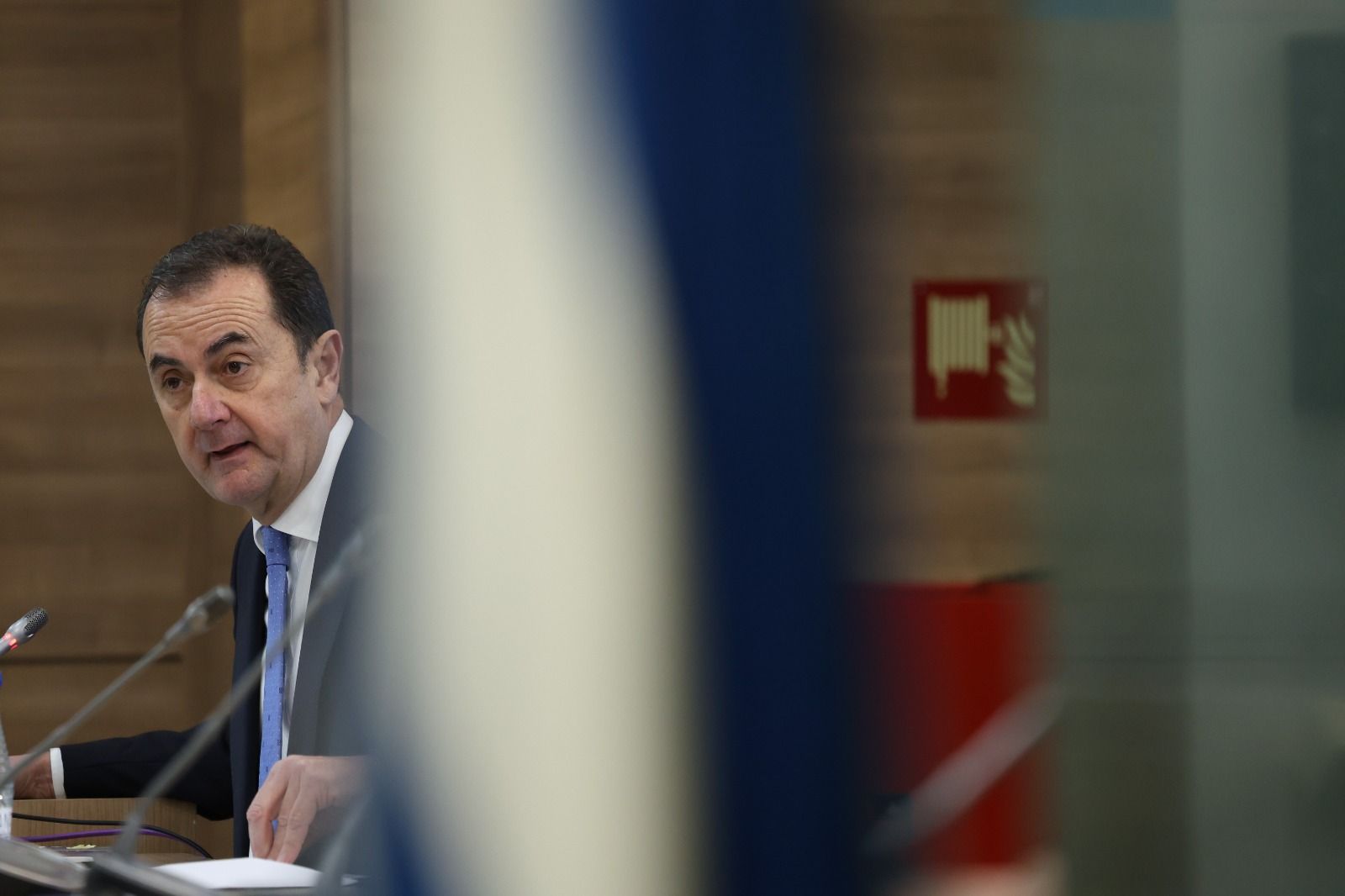 El administrador judicial, durante su comparecencia ante los medios.