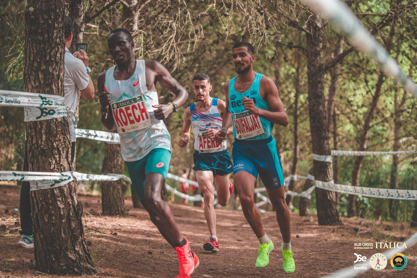 Búscate en las fotos del Cross de Itálica 2025 | 12