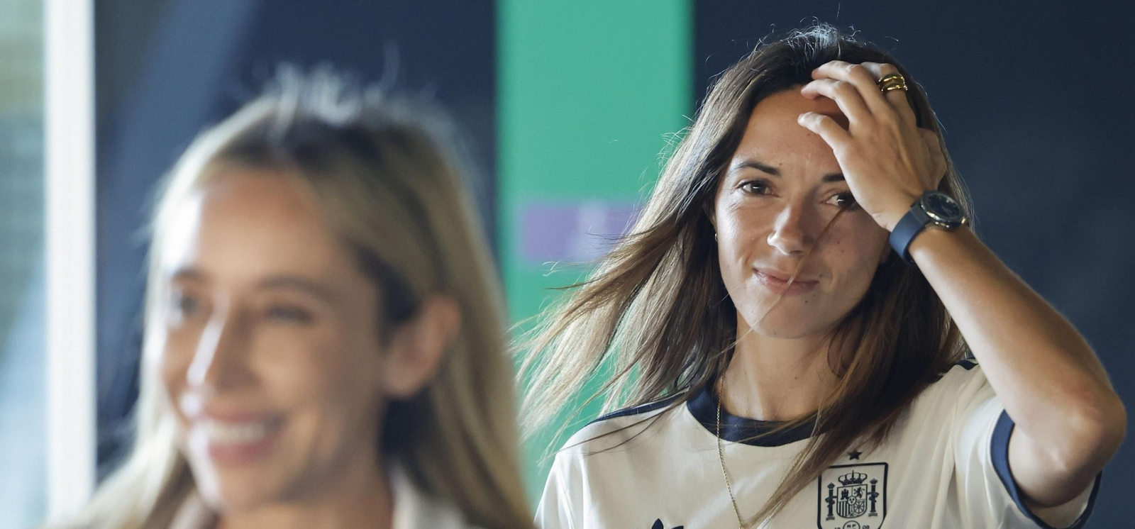 Aitana Bonmatí, a su llegada a Berna para el partido contra Suiza.