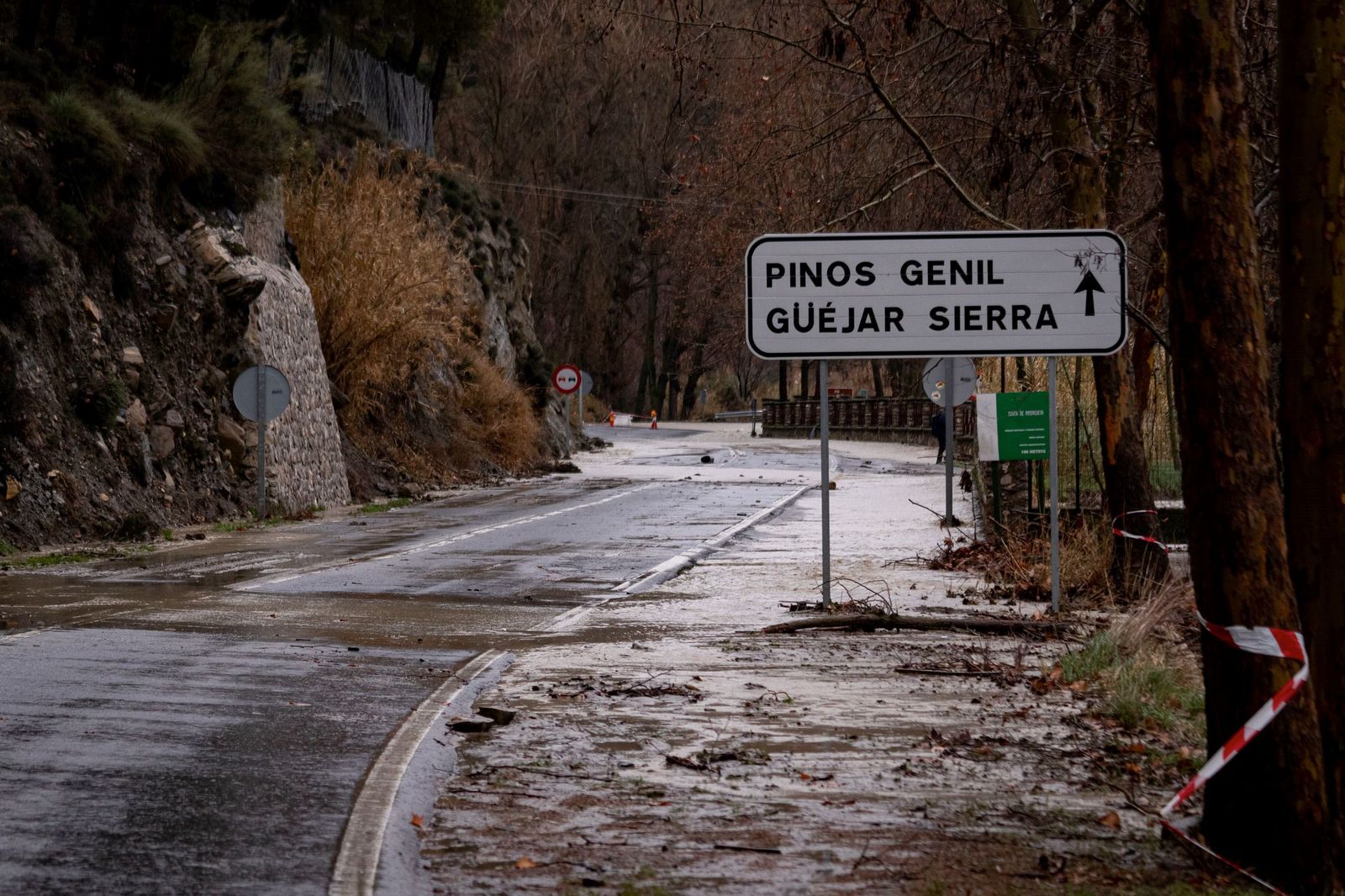 Desborde del río Aguas Blancas, a la altura de Pinos Genil.