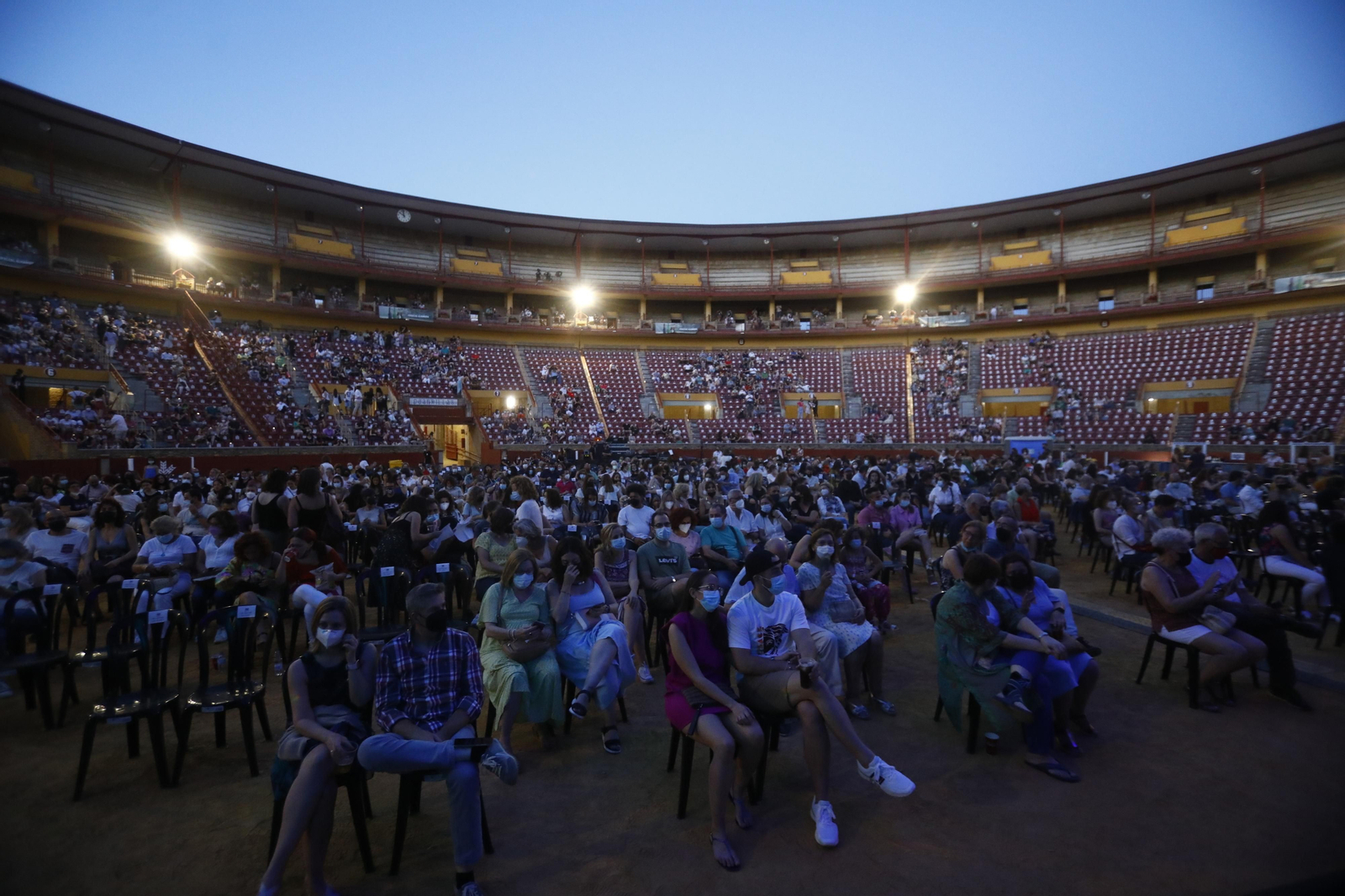 Las imágenes del concierto de Rozalén en la plaza de toros de Córdoba