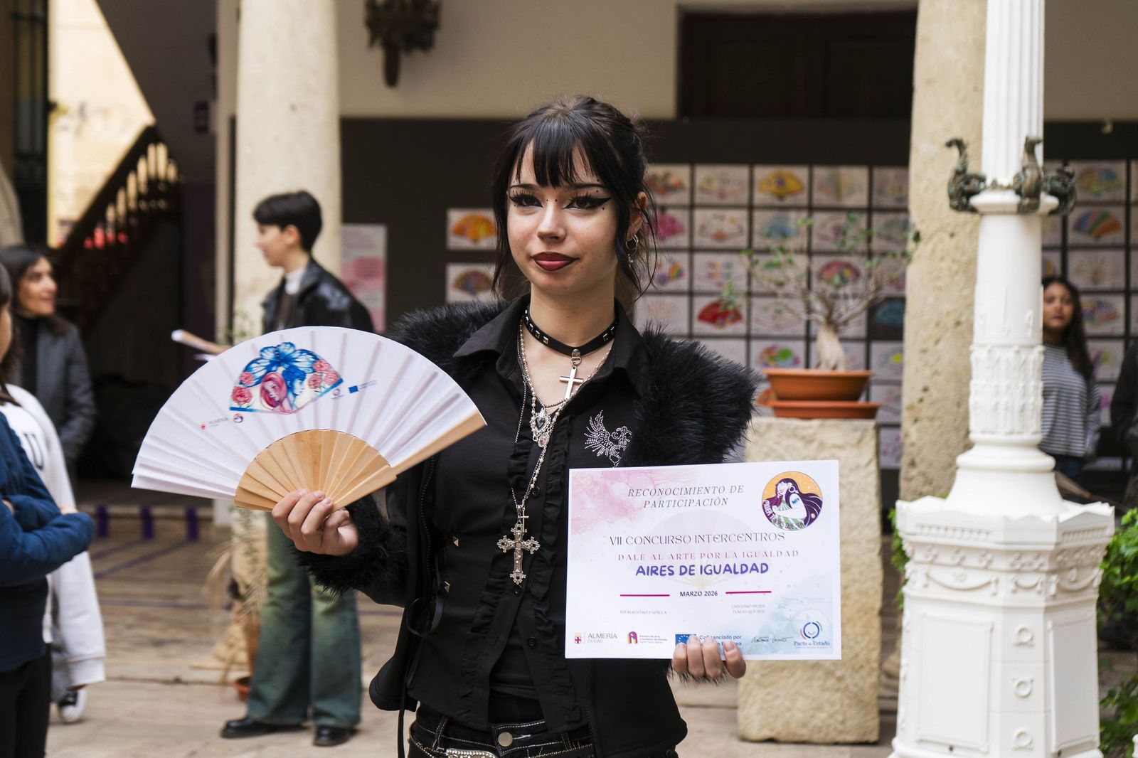 Las imágenes de los premios de la VII Edición del Concurso Intercentros 'Dale al Arte por la Igualdad'