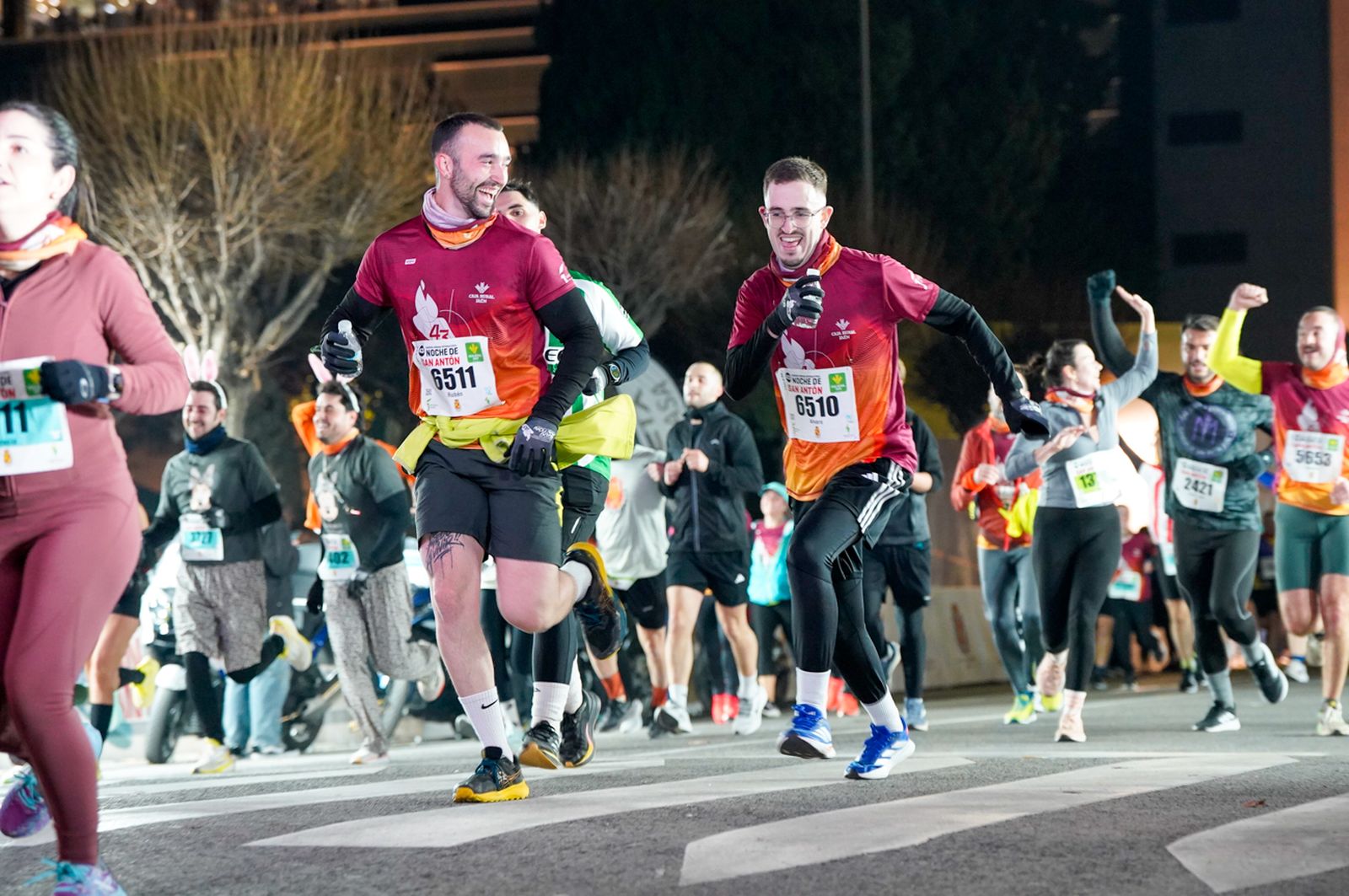 En imágenes: búscate en tu llegada a meta de la Carrera de San Antón 2026 (17)