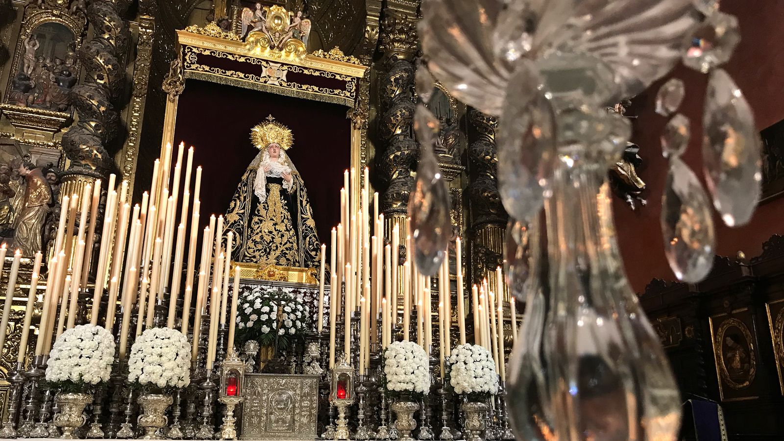 La Virgen de los Dolores celebra sus cultos el altar mayor de San Vicente