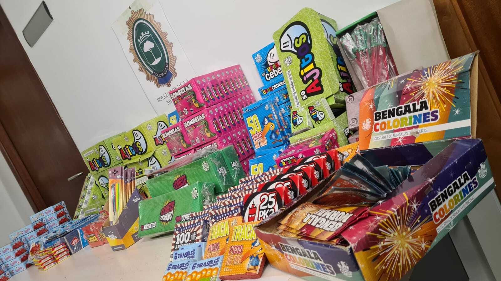 Algunos de los artefactos pirotécnicos intervenidos.