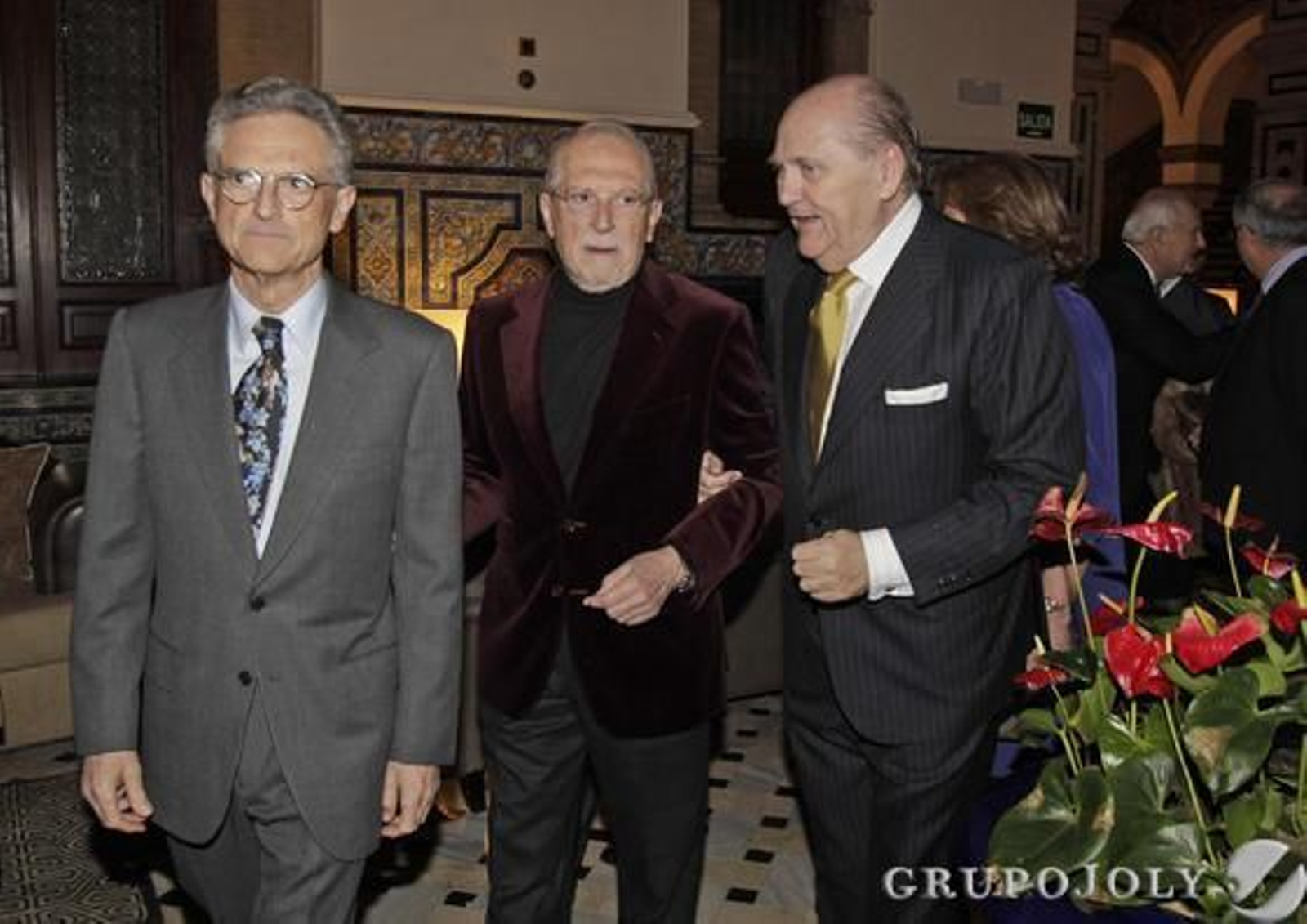 Luis Rojas Marcos con el ex alcalde de Sevilla Alejandro Rojas Marcos y José Moya. / Reportaje gráfico: Antonio Pizarro, Juan Carlos Muñoz y Juan Carlos Vázquez