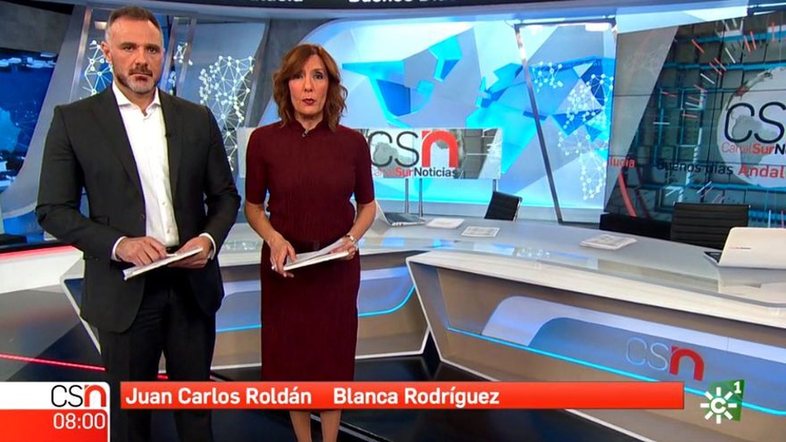 Blanca Suárez y Juan Carlos Roldán, en el informativo de Canal Sur TV.