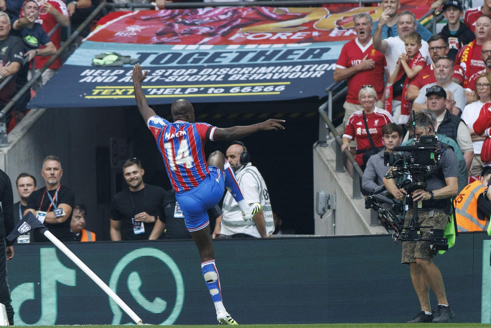 El título del Crystal Palace sobre el Liverpool, en imágenes (2-1)