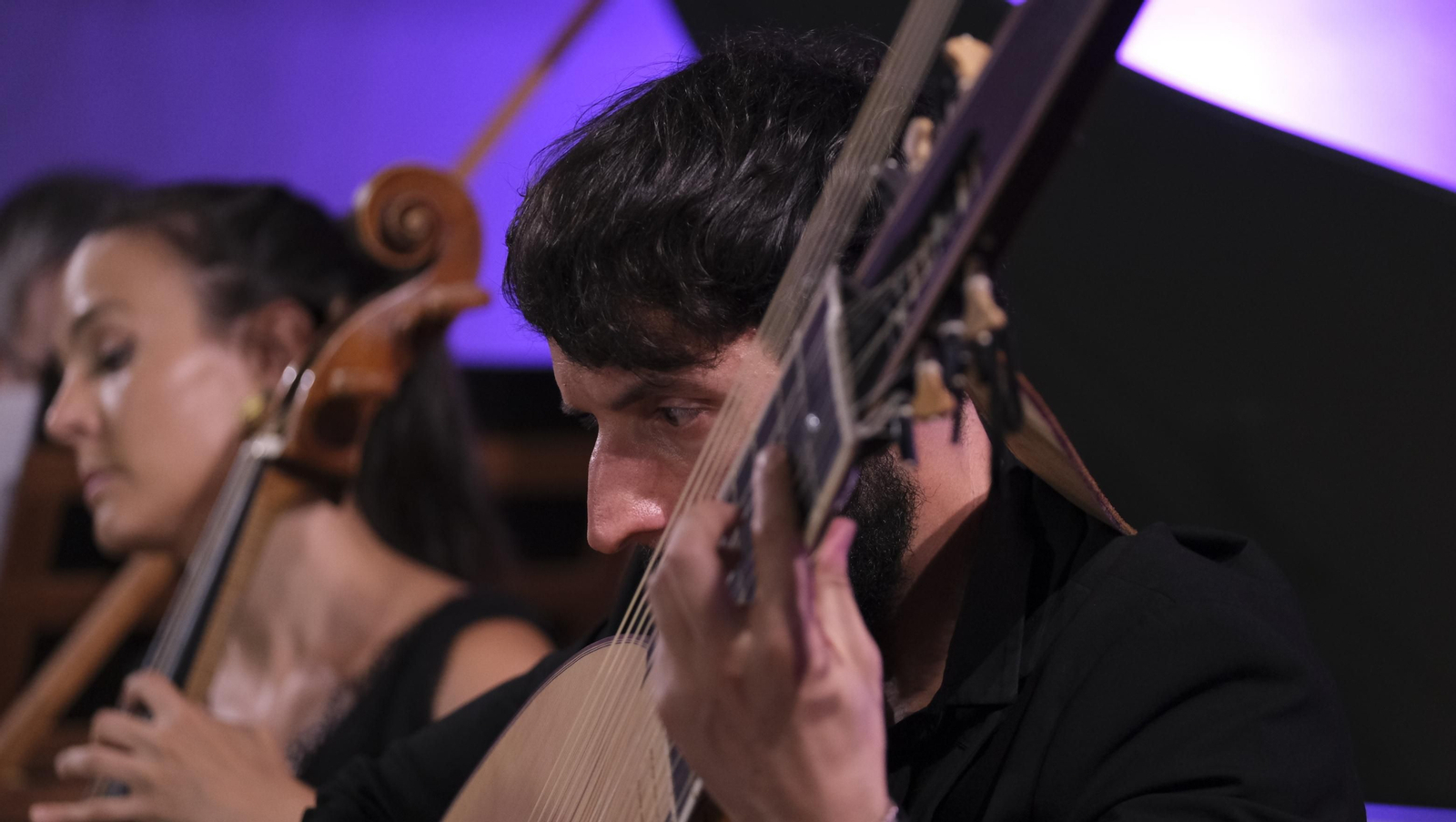 Imágenes de actuación de Carlos Mena y Concerto 1700 en el XXI Festival de Música Renacentista y Barroca de Vélez Blanco