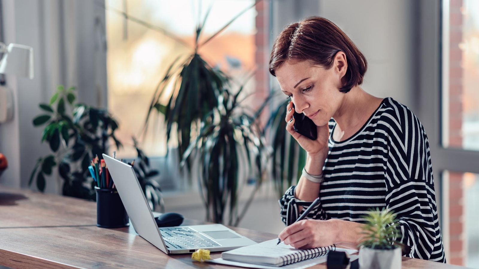 Teletrabajar reduce el tiempo en los desplazamientos.