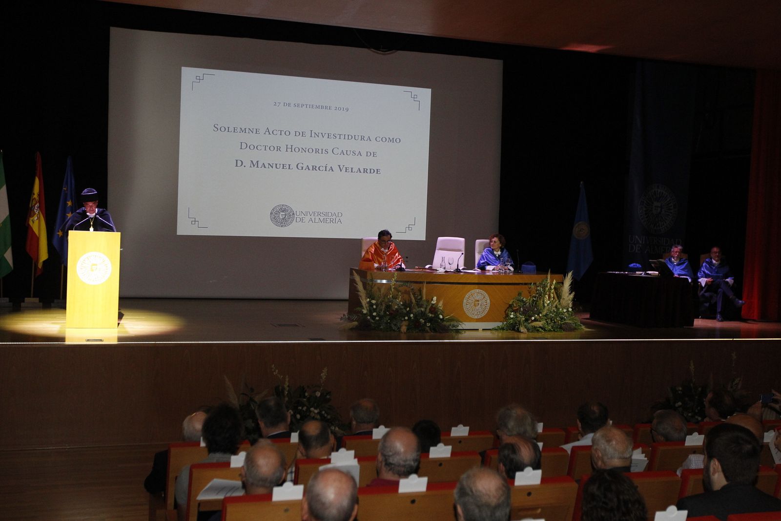 Fotogalería investidura Doctor Honoris Causa Manuel García Velarde. UAL