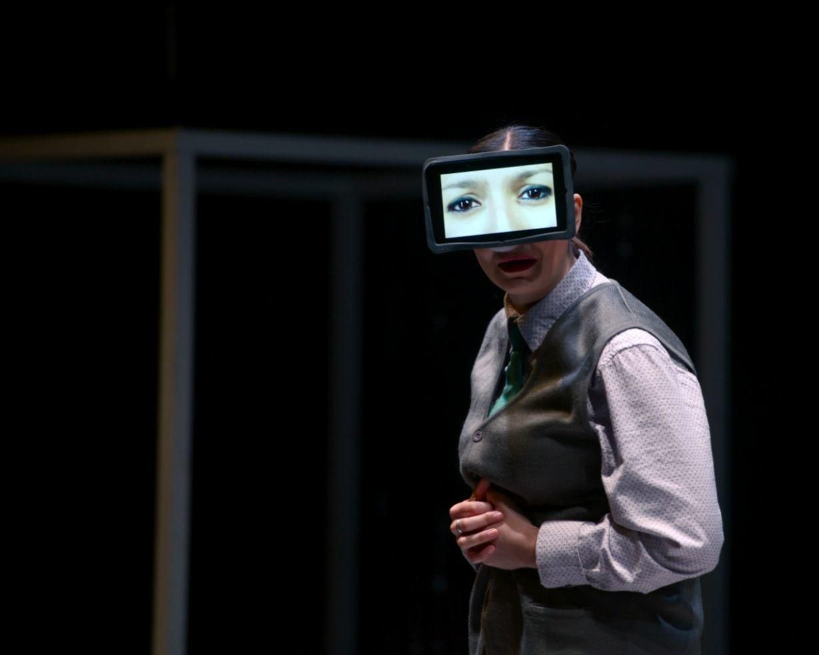 Un momento de la obra 'Val del Omar sin fin'