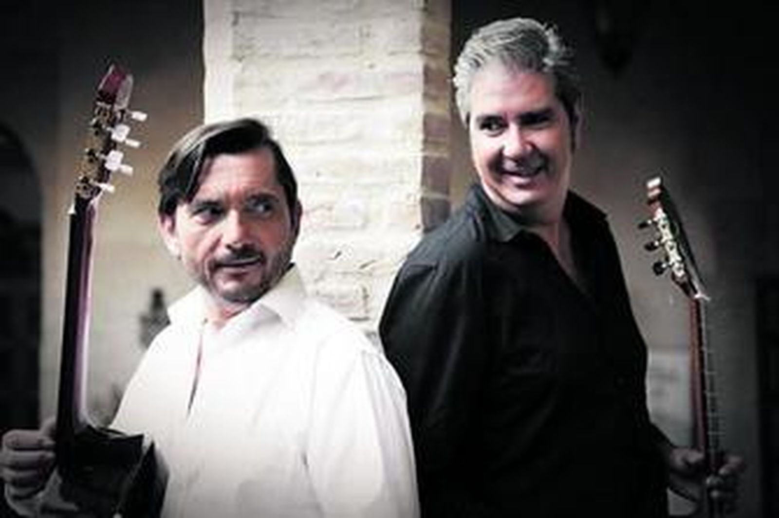 José María Gallardo y Miguel Ángel Cortés protagonizan el tándem de guitarristas del espectáculo.