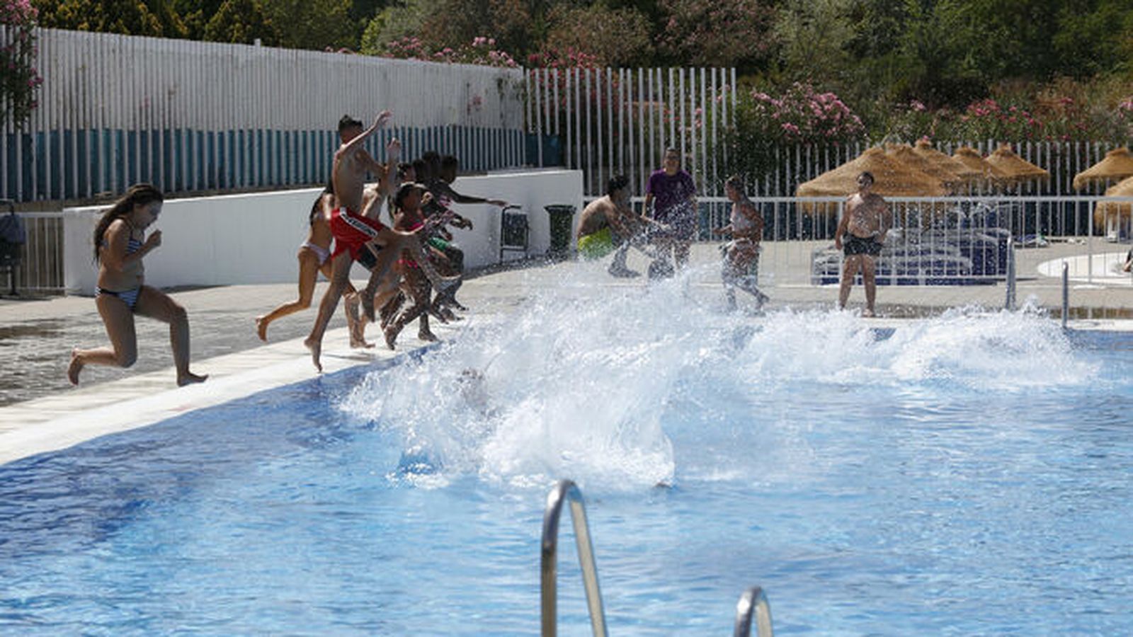Vuelve a Granada la 'playa de Almanjáyar'