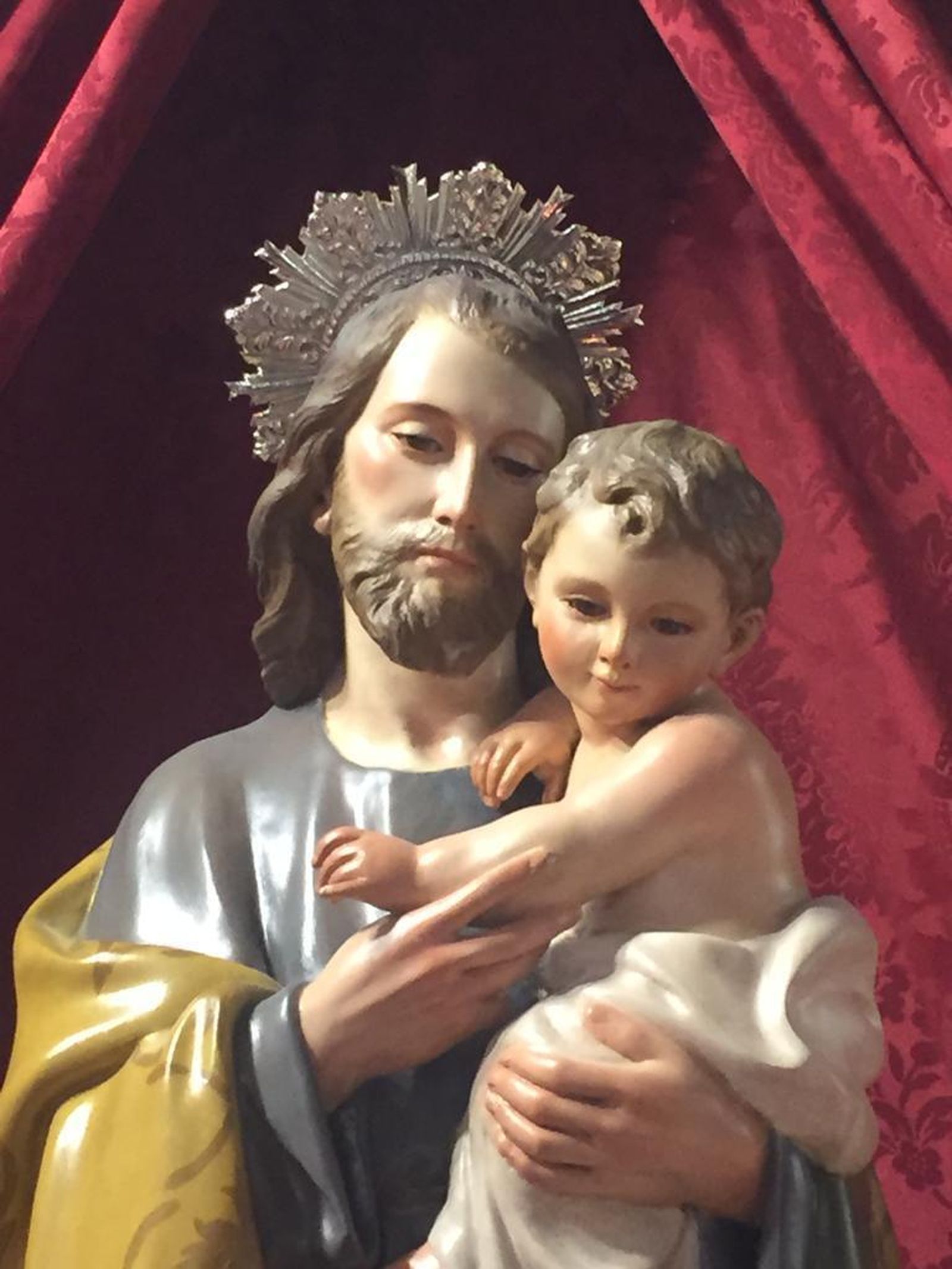 La restaurada imagen de San José.