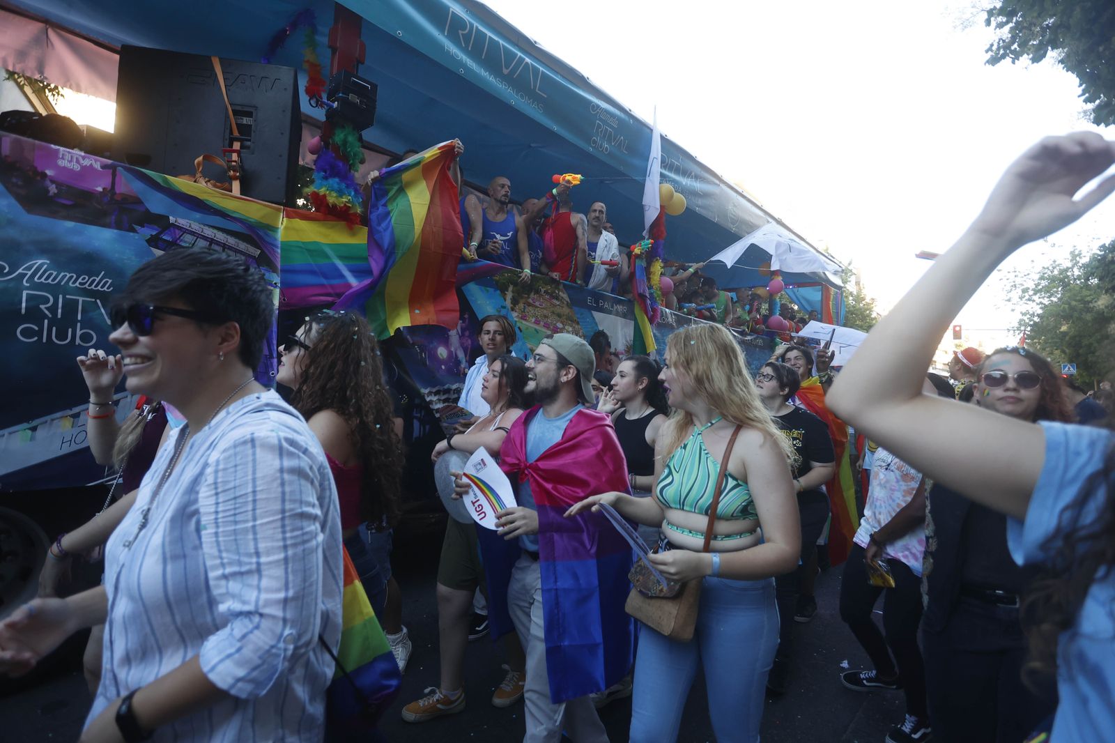 Las imágenes de la cabalgata del orgullo en Sevilla  2022