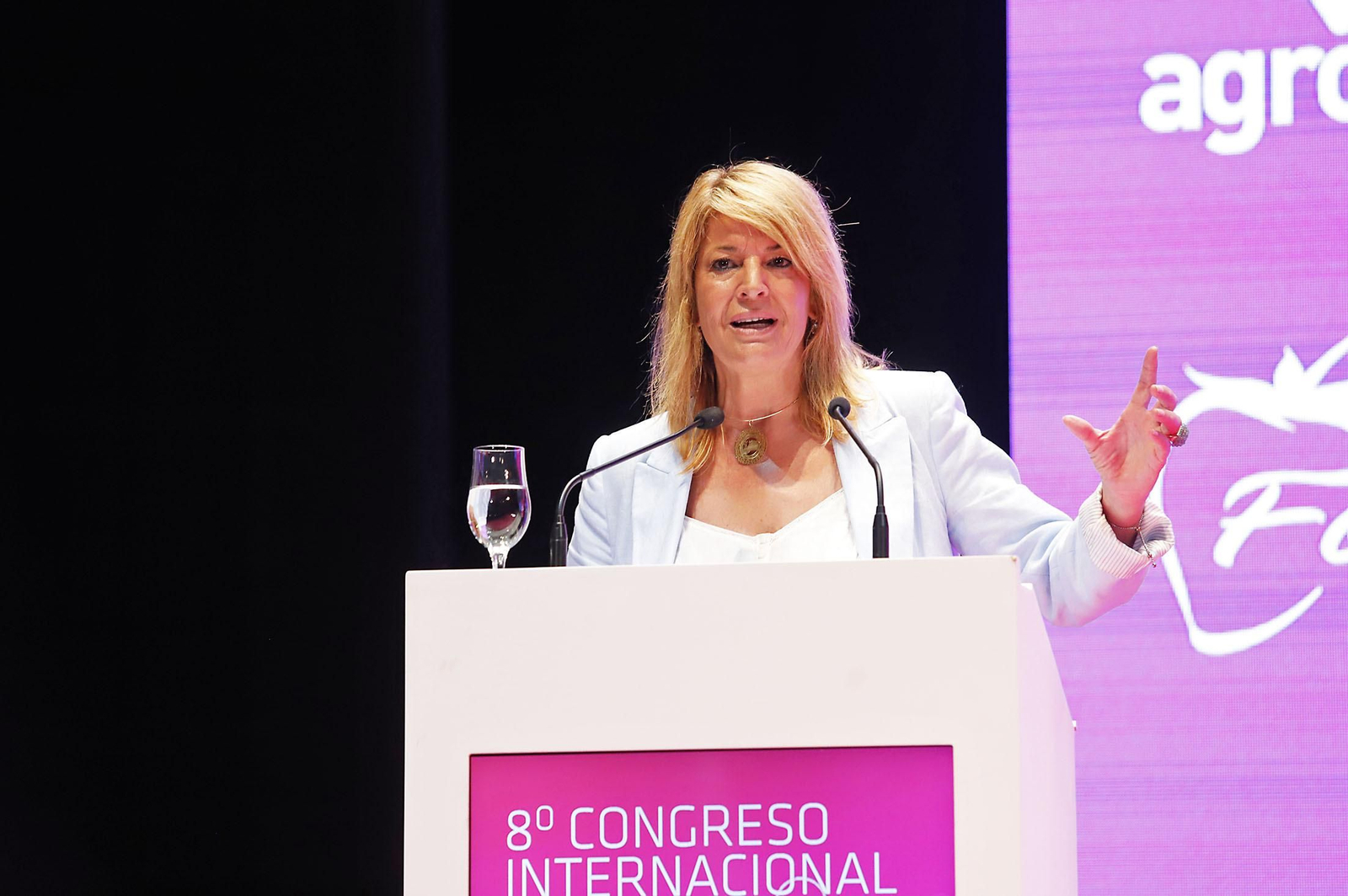 Imágenes de la inauguración del VIII Congreso Internacional de Frutos Rojos en Huelva