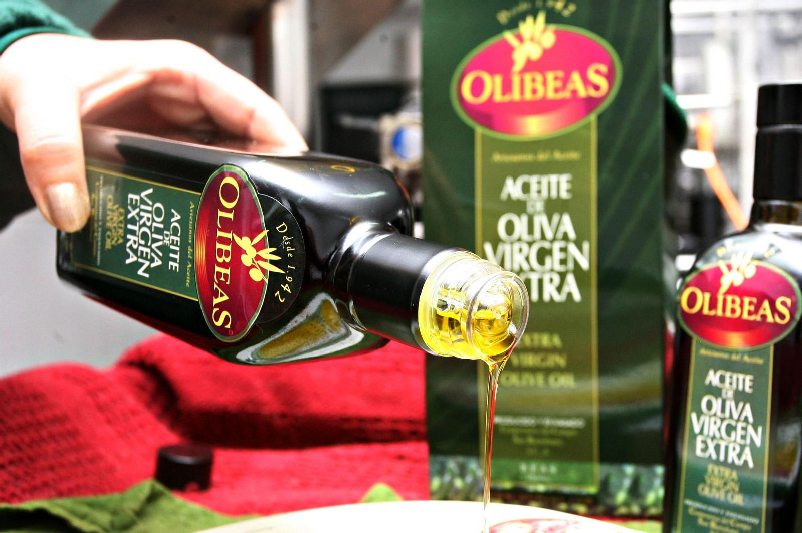 Consigue un pack de aceite de oliva virgen extra Olibeas, uno de los mejores de Huelva