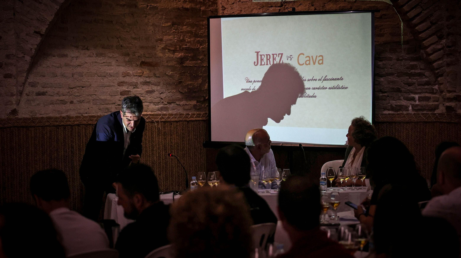 Imágenes del primer día de Vinoble 2022