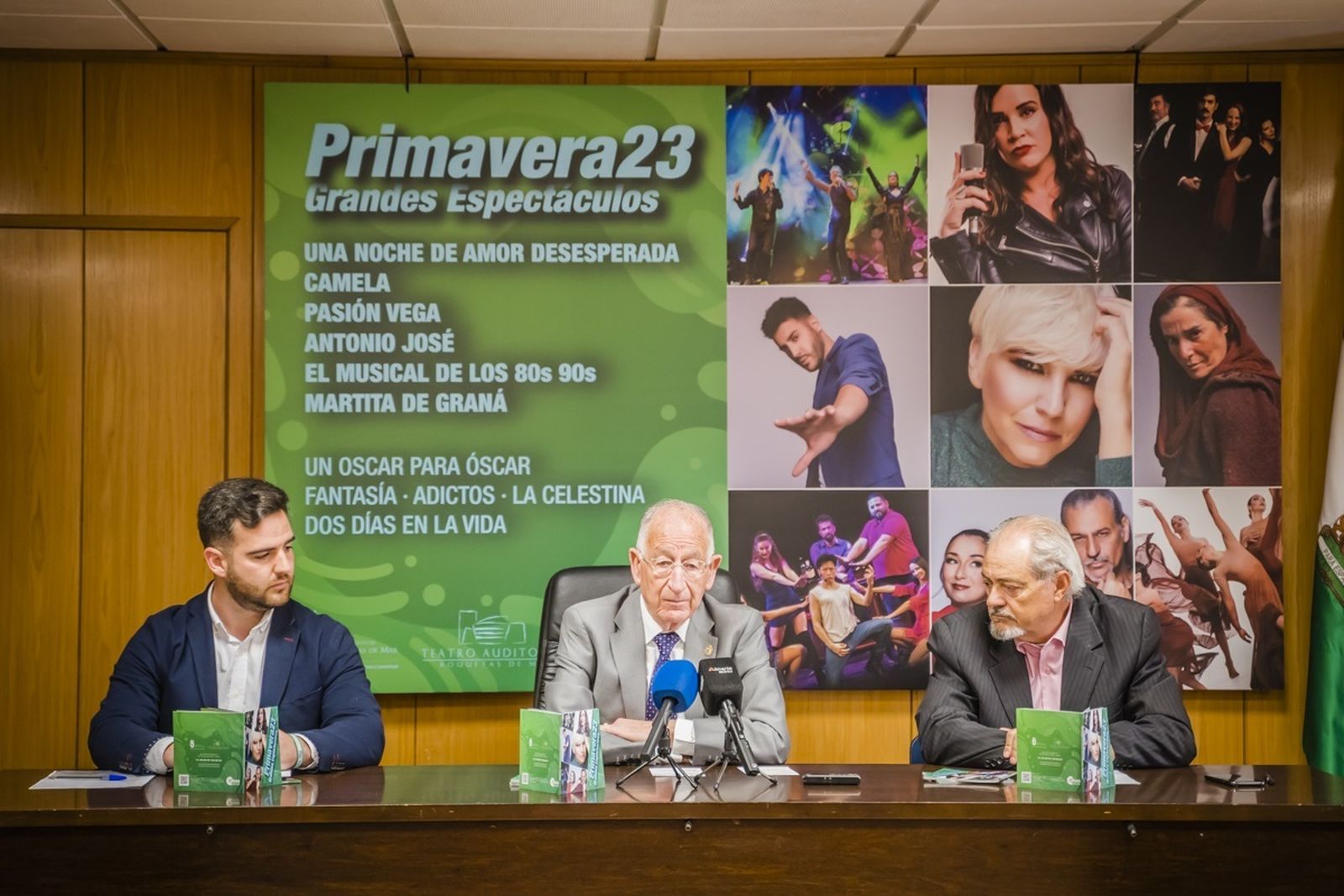 Gabriel Amat con Juan Carlos Muyor y Juan José Martín Uceda presentando la programación de primavera.