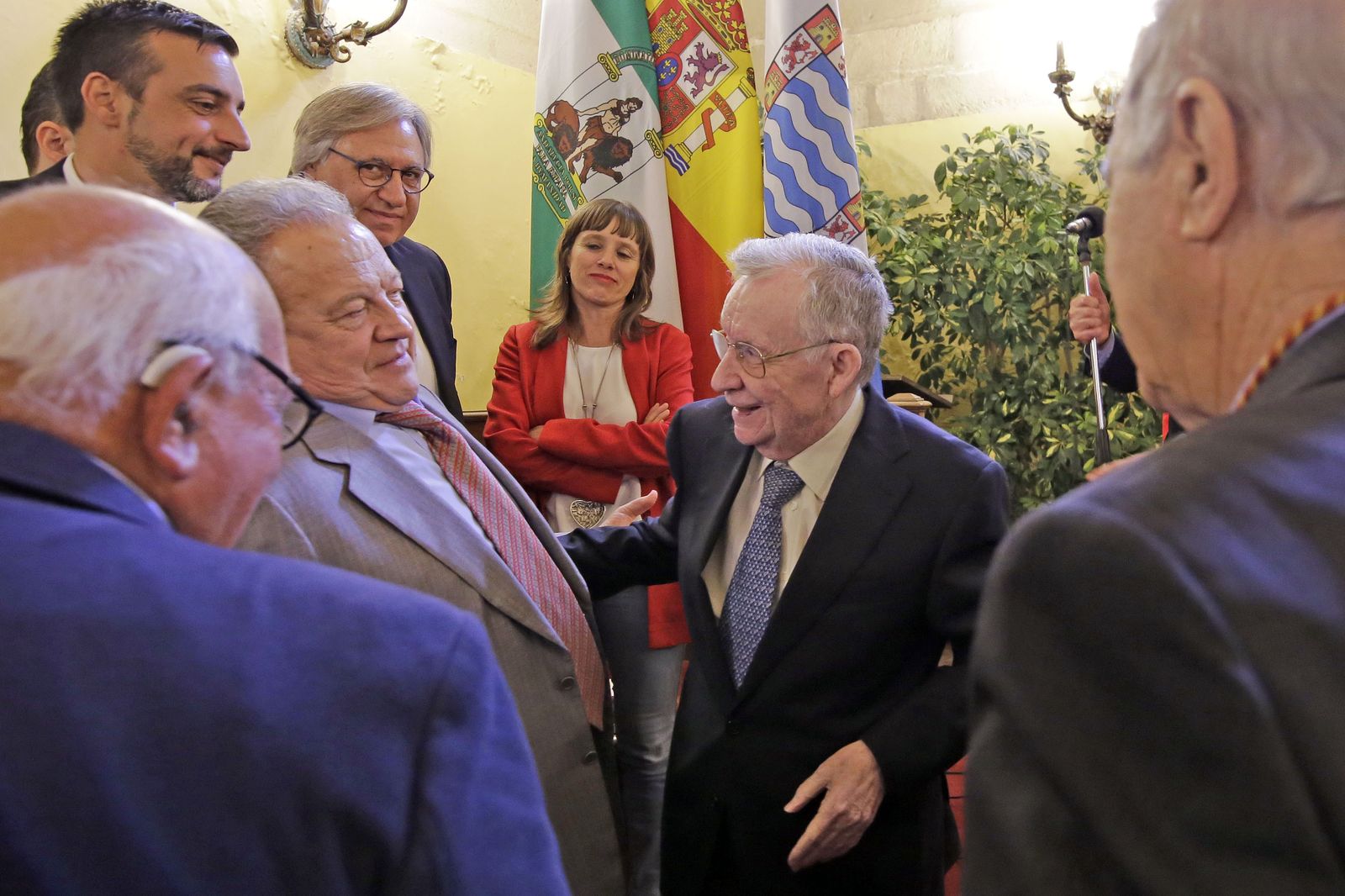 Imágenes del acto institucional del 40 aniversario de las primeras elecciones municipales
