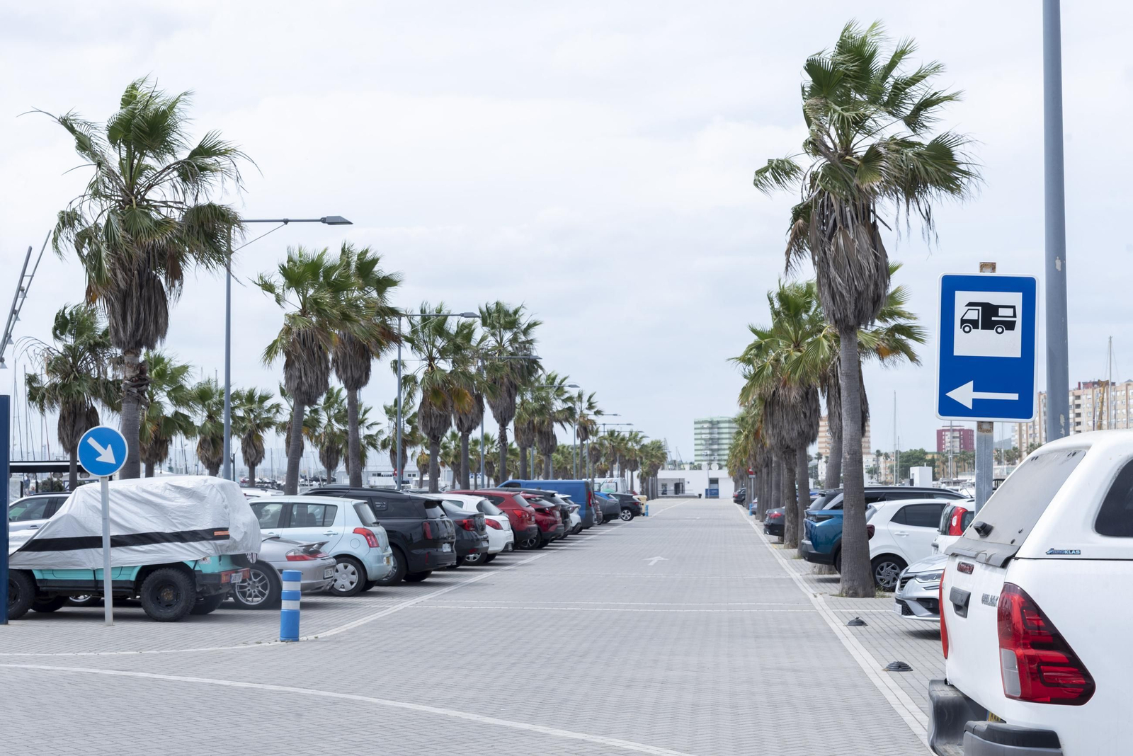 Fotos del puerto deportivo de Marina Alcaidesa en La Línea