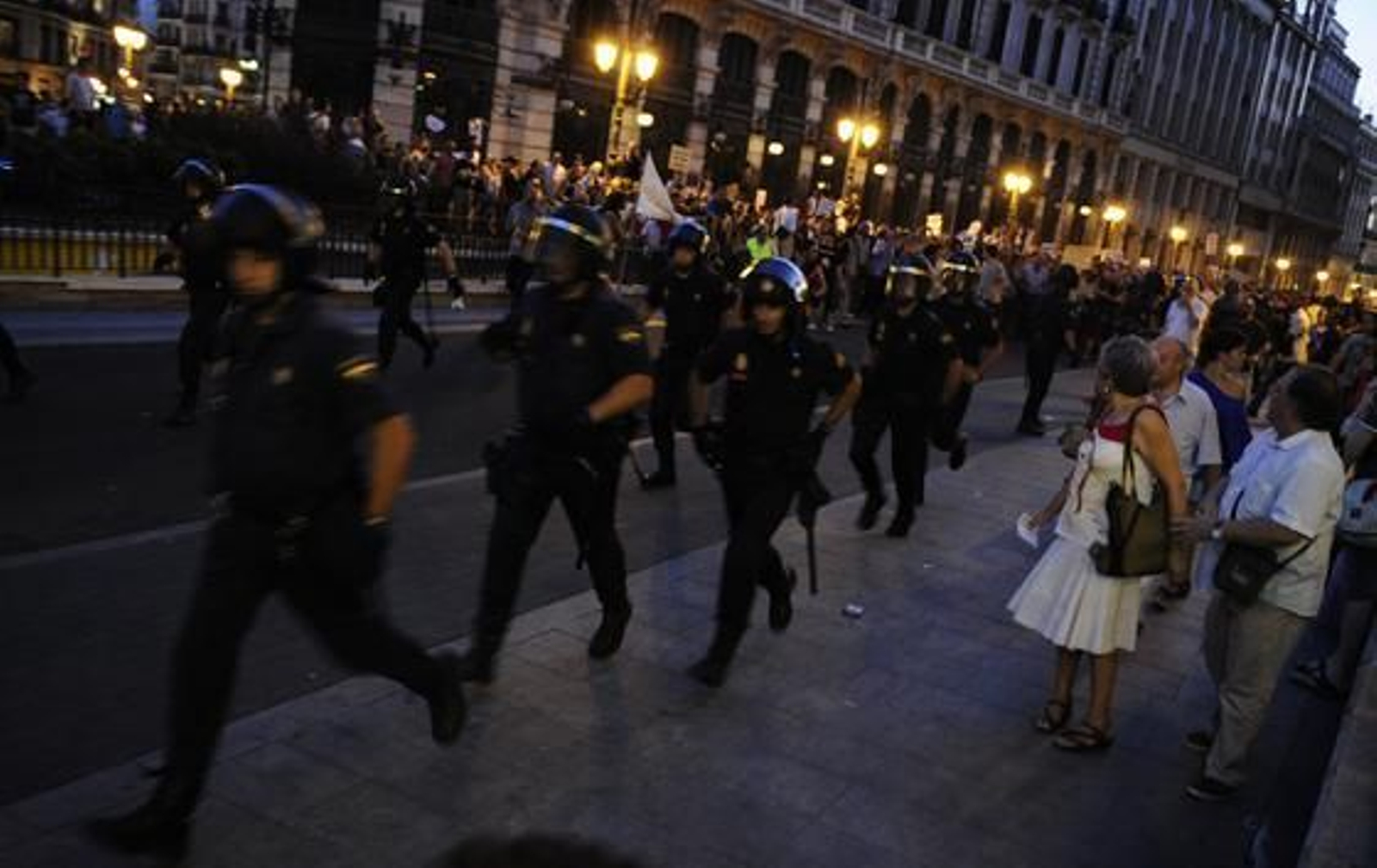 Desalojo de la Puerta del Sol.

Foto: AFP